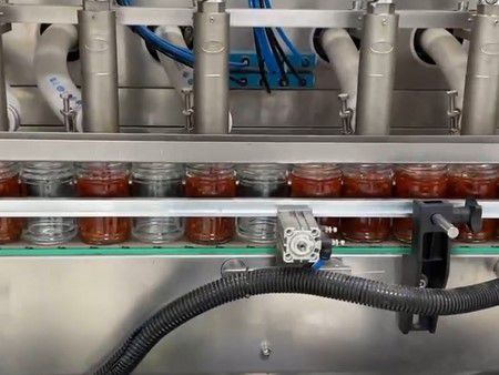 Llenadora de Salsa y Pasta